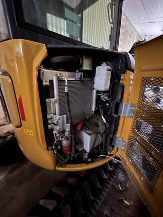 Photo of 2022 John Deere 30G