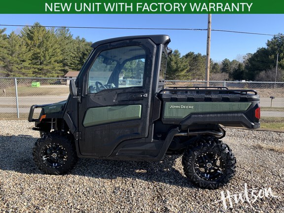 Photo of 2025 John Deere XUV 845M