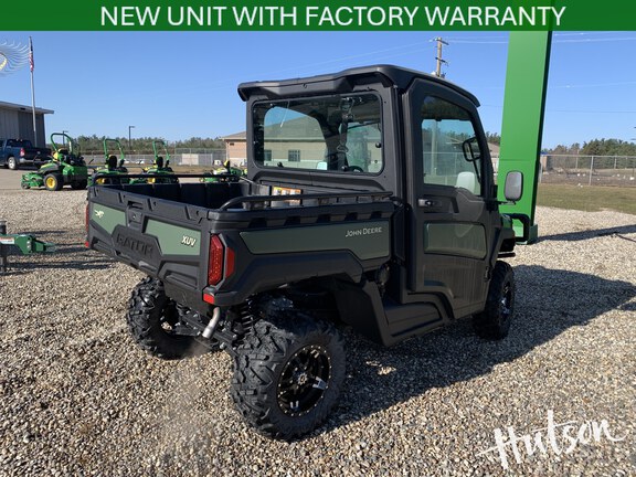 Photo of 2025 John Deere XUV 845M