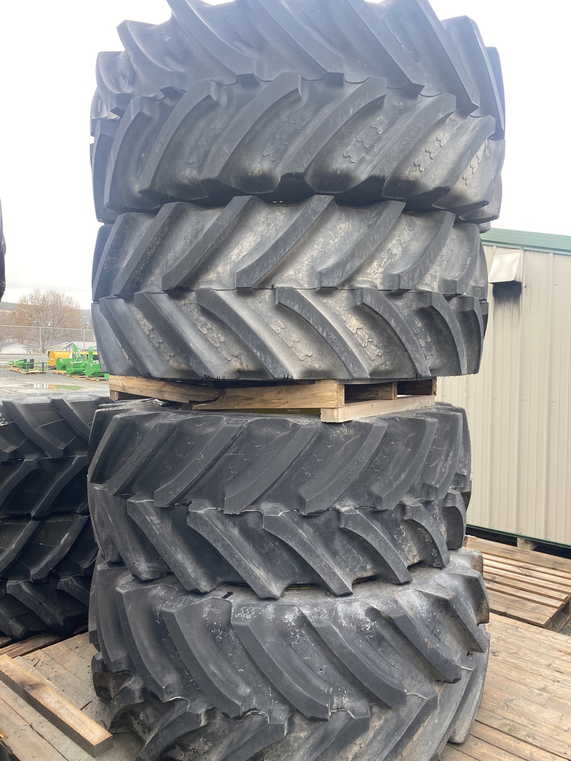 2023 John Deere R4030 Image 2