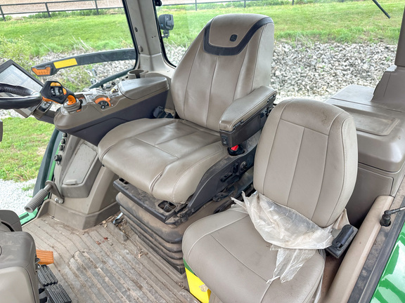 2020 John-Deere 8R 340