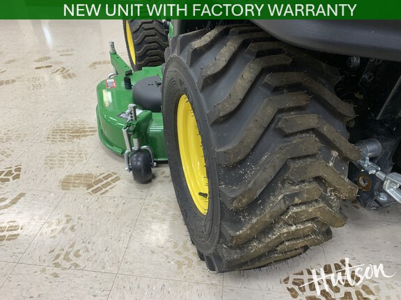 Photo of 2025 John Deere 1025R