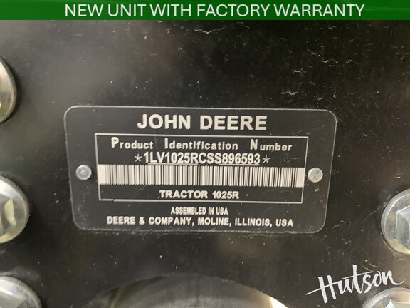 Photo of 2025 John Deere 1025R