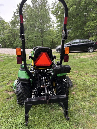 Photo of 2017 John Deere 1025R