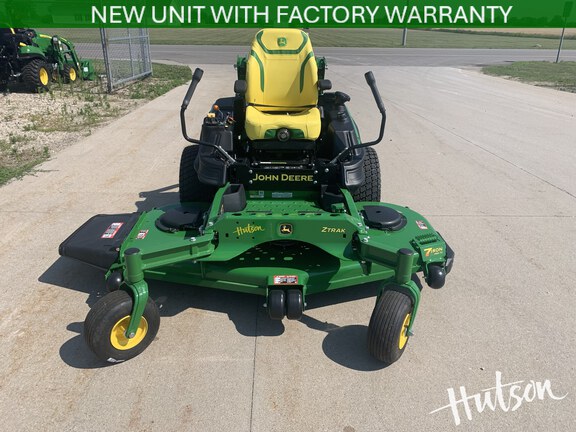 Photo of 2025 John Deere Z950R
