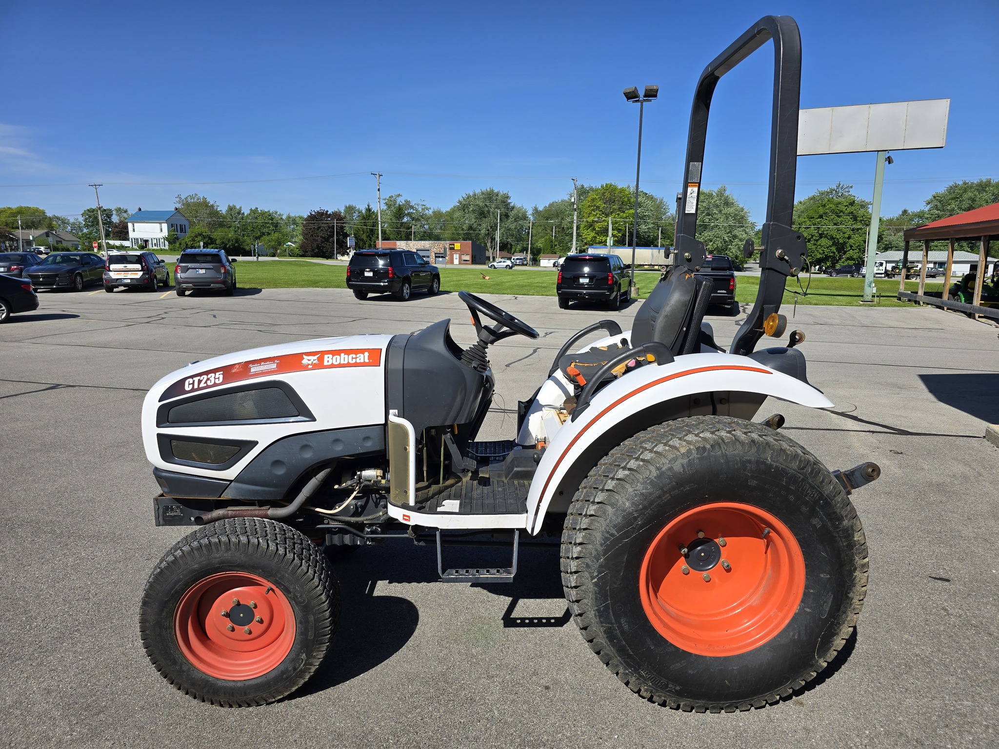 2008 Bobcat CT235B Image 3