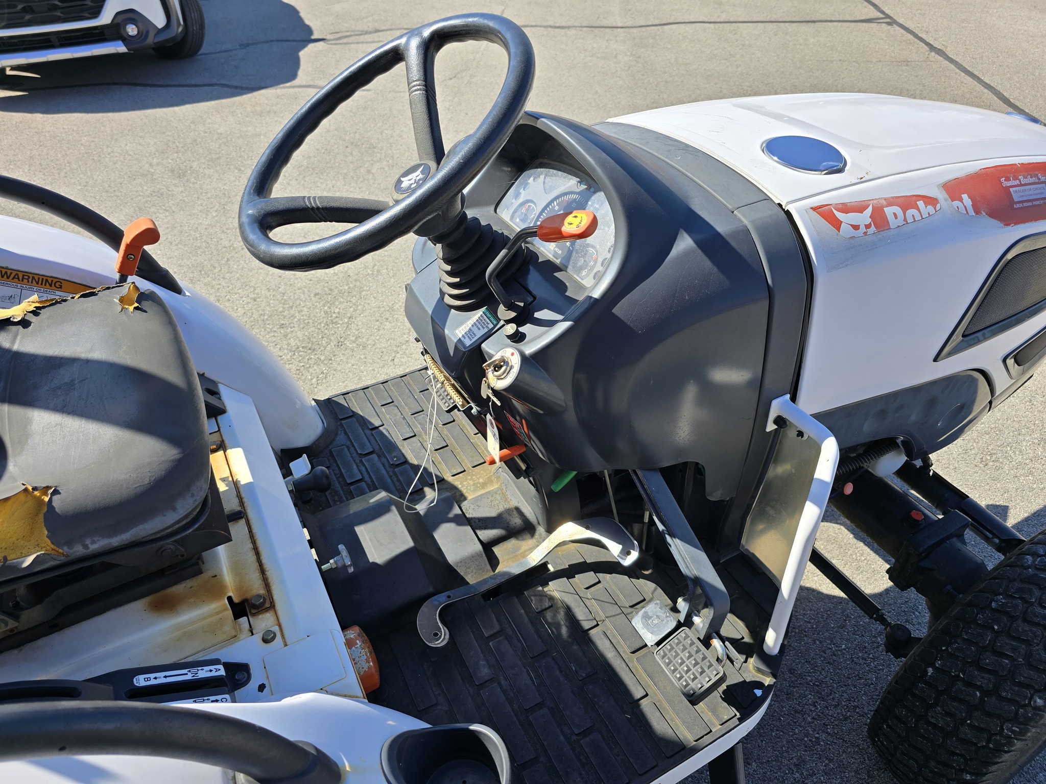 2008 Bobcat CT235B Image 13