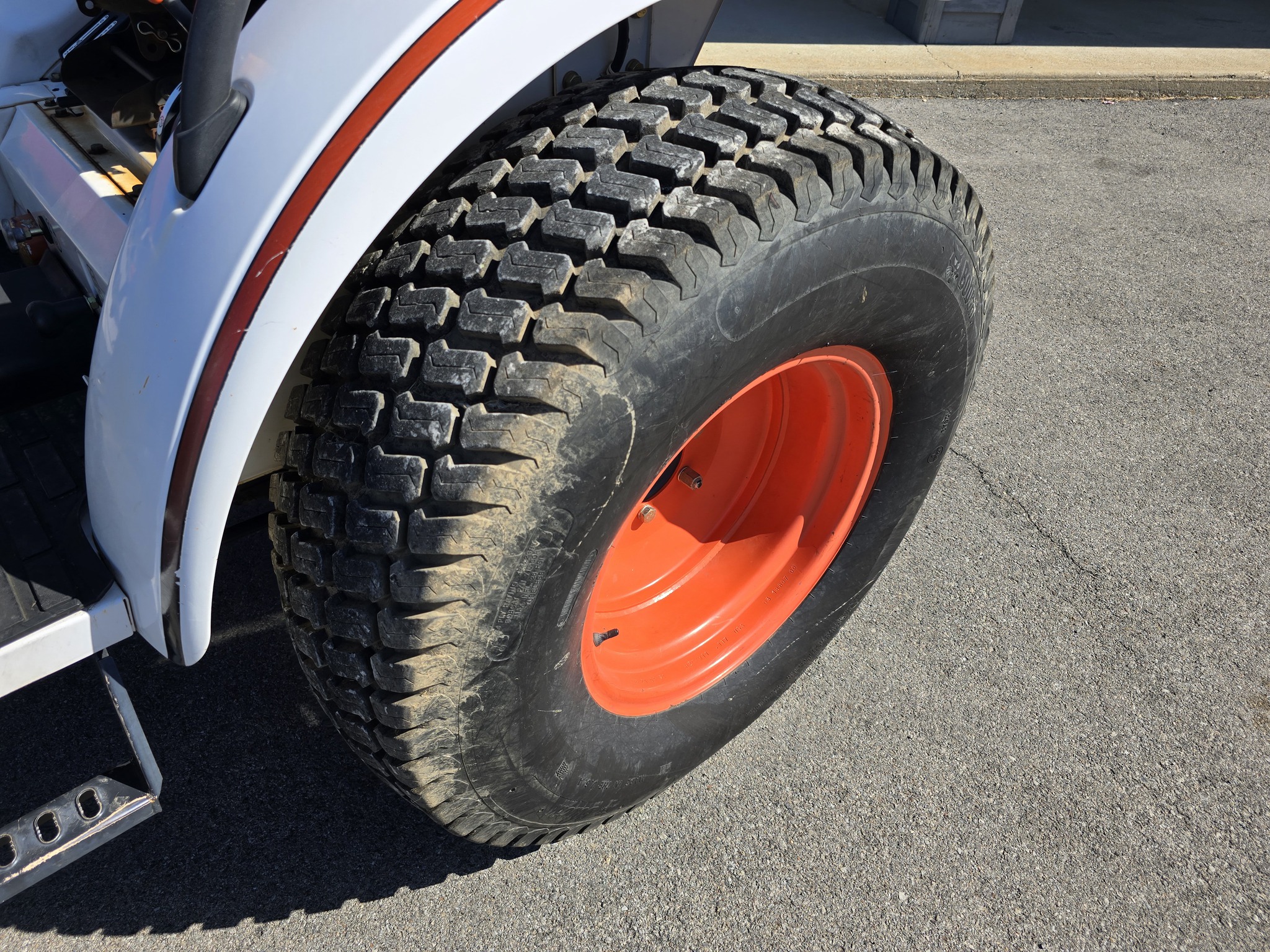 2008 Bobcat CT235B Image 16