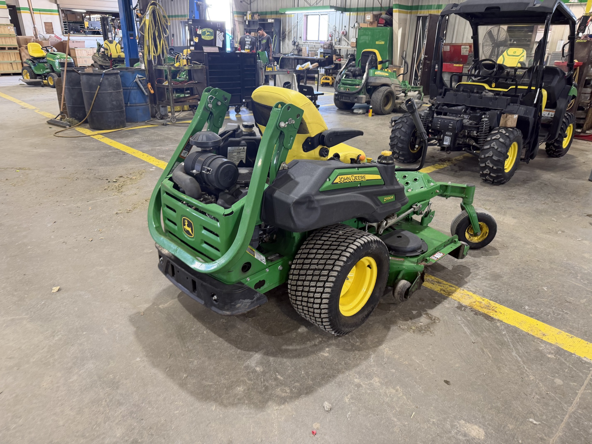 2014 John Deere Z930R Image 3