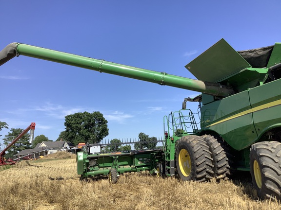Photo of 2021 John Deere S790