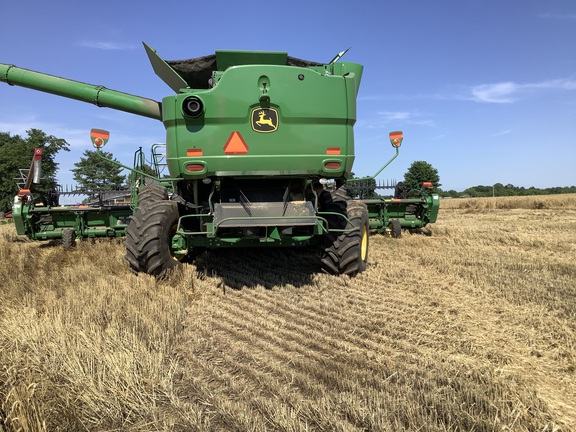 Photo of 2021 John Deere S790
