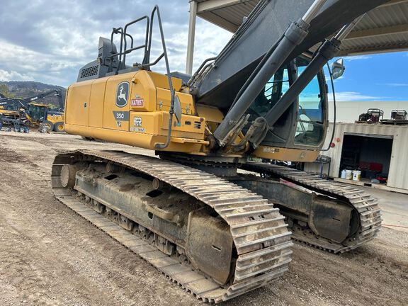 Photo of a 2023 John Deere 350P