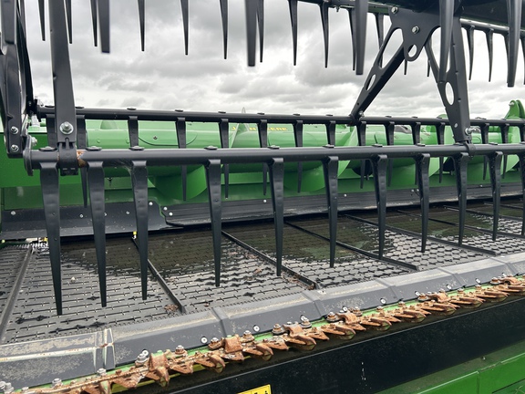 Used 2024 John Deere HDR 35 Combine Platforms at Horizon Ag & Turf in Lloydminster, AB - Photo7
