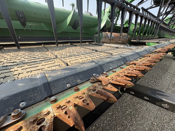 Used 2024 John Deere HDR 35 Combine Platforms at Horizon Ag & Turf in Lloydminster, AB - Photo13