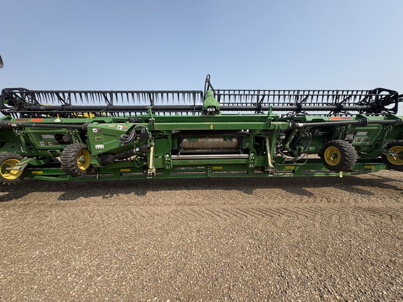 Used 2024 John Deere HDR 35 Combine Platforms at Horizon Ag & Turf in Lloydminster, AB - Photo4