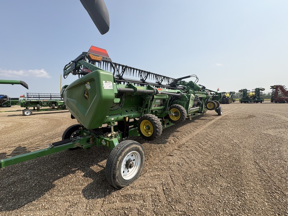 Used 2024 John Deere HDR 35 Combine Platforms at Horizon Ag & Turf in Lloydminster, AB - Photo5