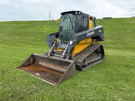 Photo of a 2020 John Deere 333G