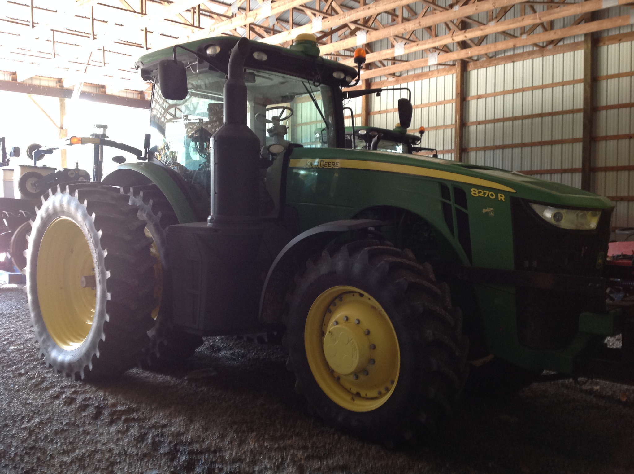 2016 John Deere 8270R