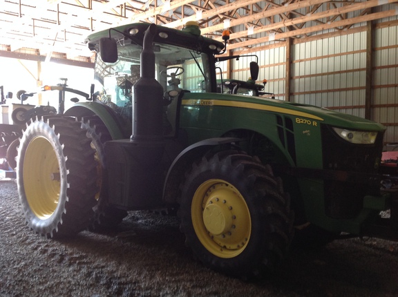 Photo of 2016 John Deere 8270R
