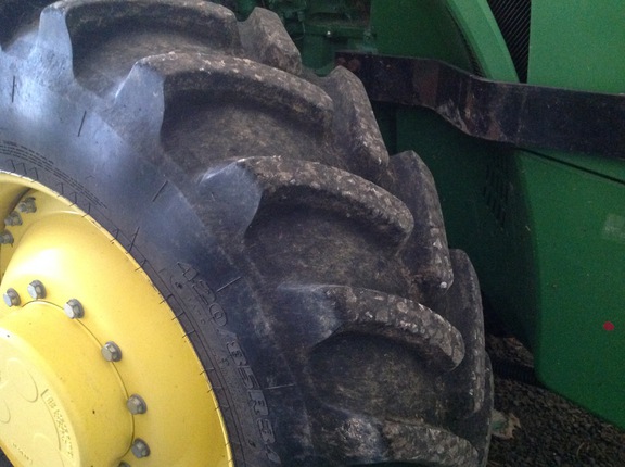 Photo of 2016 John Deere 8270R