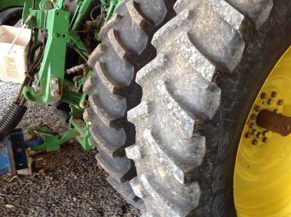 Photo of 2016 John Deere 8270R
