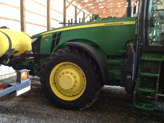 Photo of 2016 John Deere 8270R