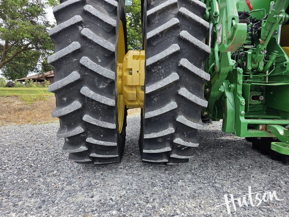 Photo of 2016 John Deere 8270R