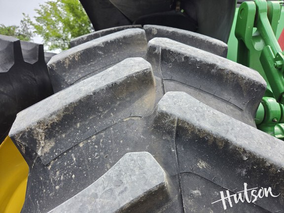Photo of 2016 John Deere 8270R