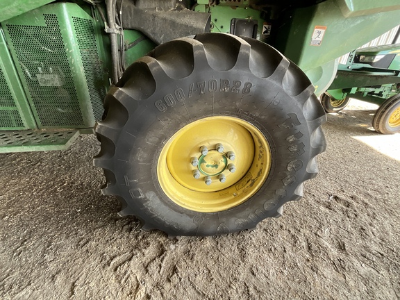 Photo of 2016 John Deere S670