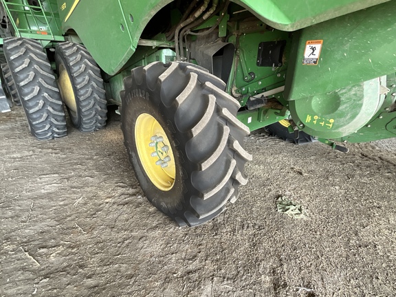 Photo of 2016 John Deere S670