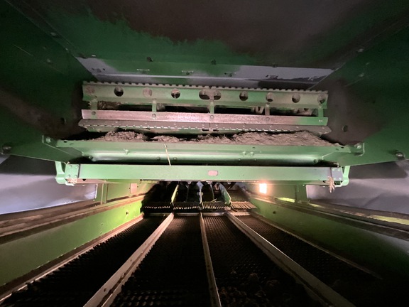 Photo of 2016 John Deere S670