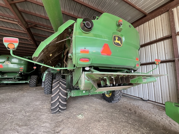 Photo of 2016 John Deere S670
