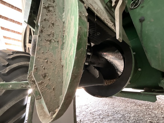 Photo of 2016 John Deere S670