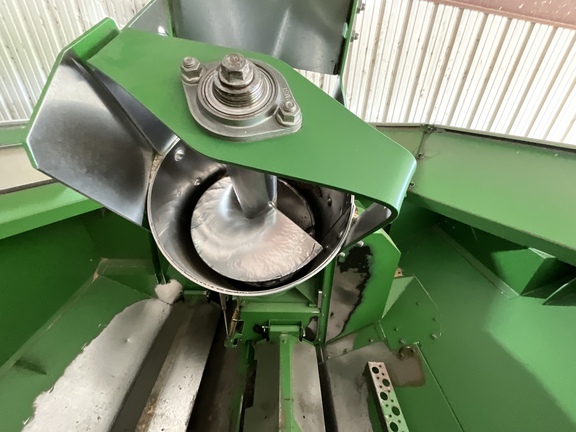 Photo of 2016 John Deere S670