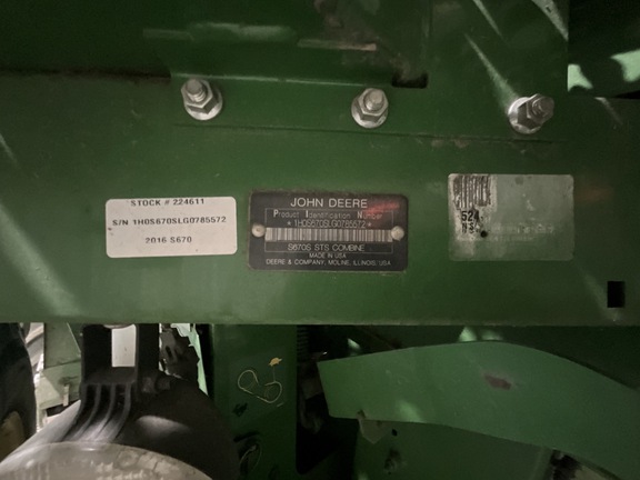 Photo of 2016 John Deere S670