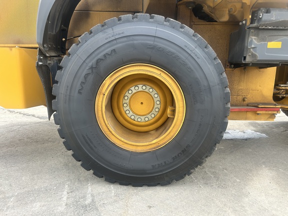 2024 John Deere 624 P