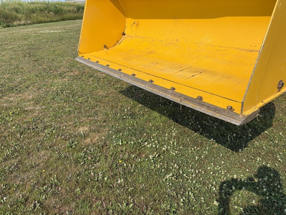 2024 John Deere 324 P - Photo4
