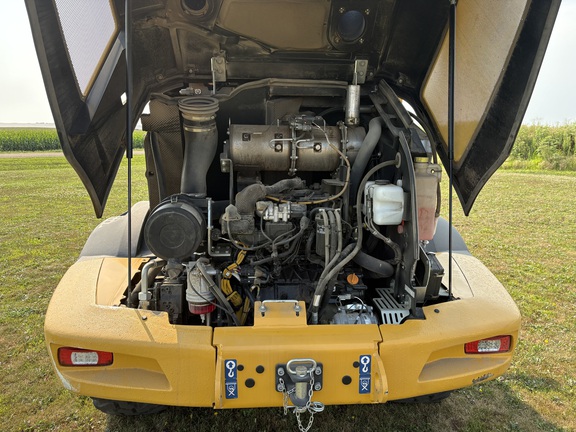 2024 John Deere 324 P - Photo12