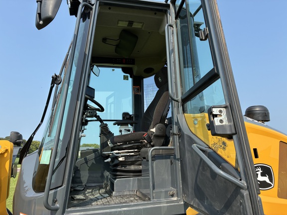 2024 John Deere 324 P - Photo31