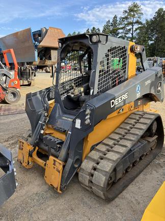 Photo of a 2024 John Deere 331G