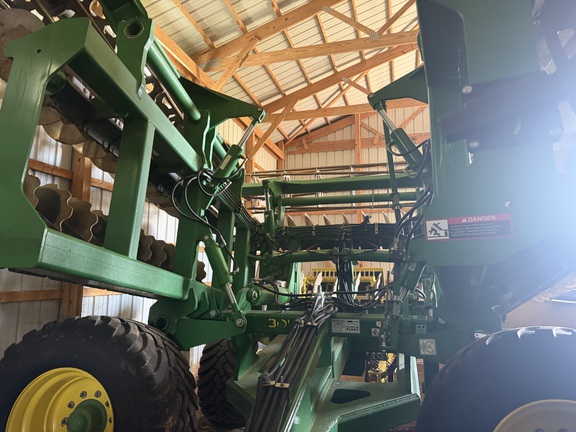 Photo of 2024 John Deere 2680H