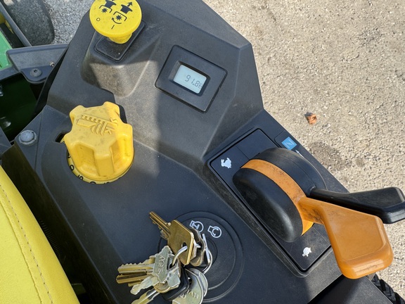2024 John Deere Z330M