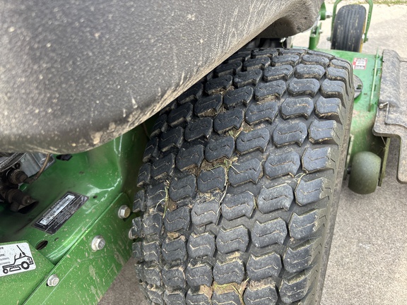 Used 2022 John Deere Z930M Zero Turn Mowers at Koenig Equipment in Urbana, OH - Photo9