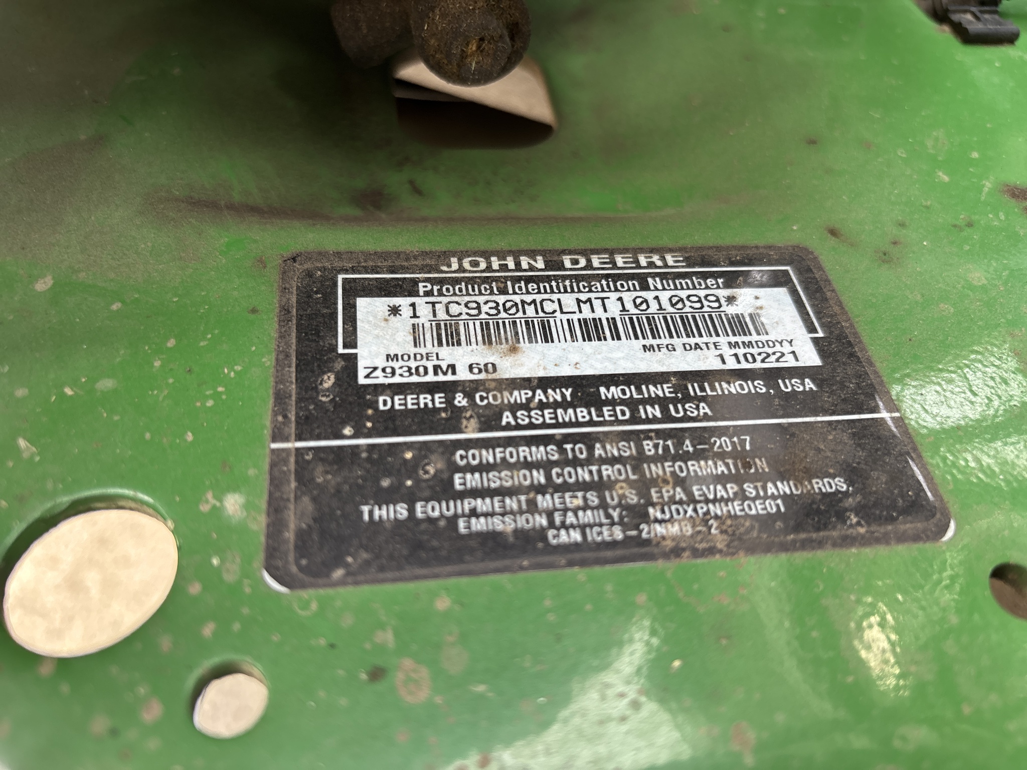 Used 2022 John Deere Z930M Zero Turn Mowers at Koenig Equipment in Urbana, OH - PhotoXL13