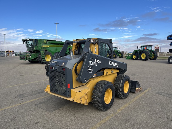 2018 John Deere 332G