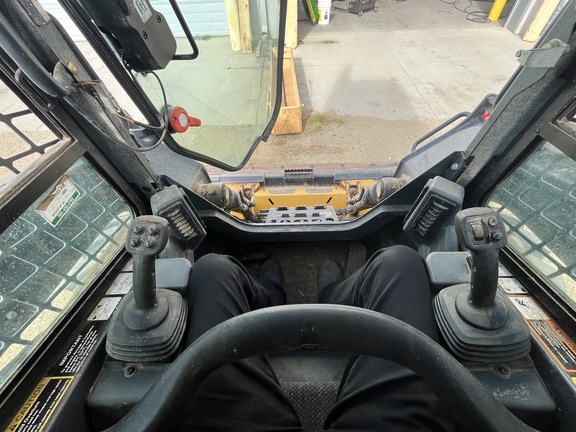 2018 John Deere 332G