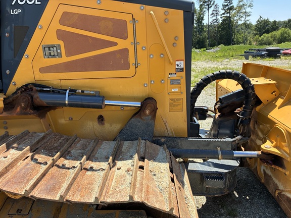 2022 John Deere 700L