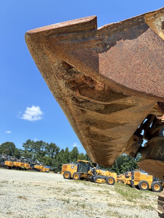 2022 John Deere 700L