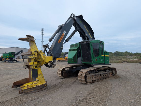 2021 John Deere 853M