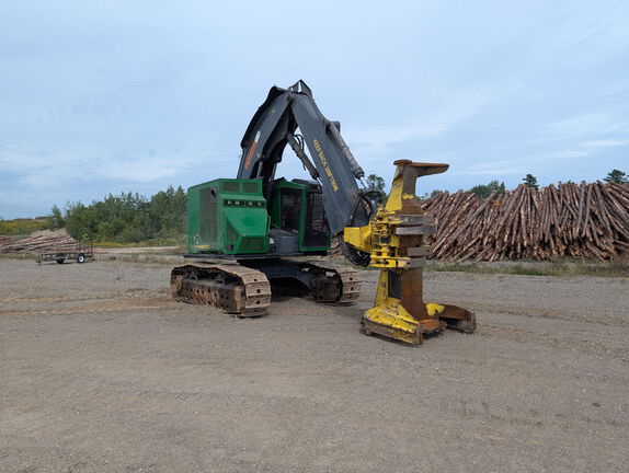 2021 John Deere 853M